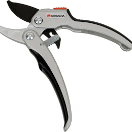 Секатор с храповым механизмом Gardena SmartCut