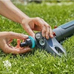 Дождеватель осциллирующий Gardena AquaZoom S 18710-20