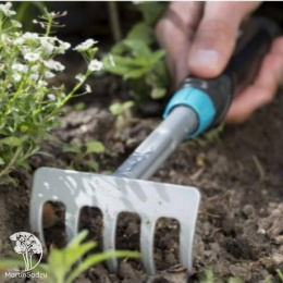 08964-30.000.00 Комплект ручных инструментов Gardena Comfort: Грабли ручные 12 см, грабли цветочные 8.5 см, рыхлитель