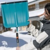 Комплект Gardena: Лопата для уборки снега 50 см с кромкой из нержавеющей стали + Рукоятка деревянная 150 см фото 1 
