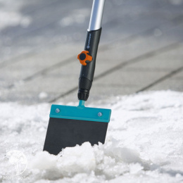 Скребок Gardena для льда и снега 15 см