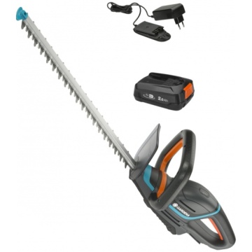 Фото Аккумуляторные ножницы для живой изгороди Gardena ComfortCut 50/18V P4A с аккумулятором
