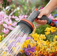 Пистолет-распылитель для полива многофункциональный Gardena Comfort