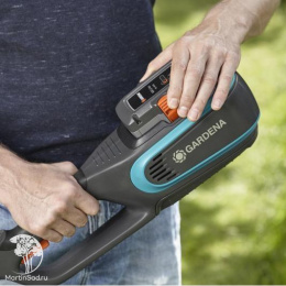 Аккумуляторный триммер Gardena PowerCut Li-40/30 с аккумулятором в комплекте