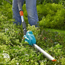 Высоторез телескопический аккумуляторный Gardena TCS Li 18/20 + штанговые ножницы для живой изгороди Gardena THS Li 18/