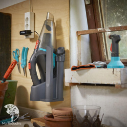 Аккумуляторный пылесос Gardena EasyClean Li с интегрированной батареей и кронштейном для крепления