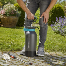 11134-30.000.00 Комплект Gardena: Помповый опрыскиватель 5 л Comfort + Опрыскиватель с рычажным механизмом 0.75 л